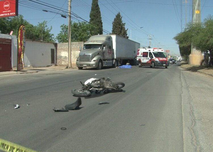 Motociclista Pierde La Vida Al Ser Impactado Por Trailer Canal