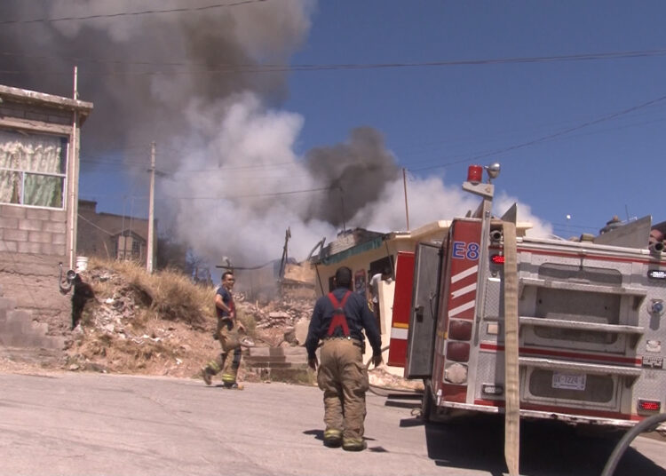 Incendio Consume Vivienda En La Colonia Madera 65 Canal 44 Chihuahua 8579