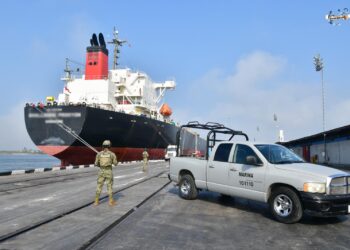 Aseguran un buque con 10 millones de litros de diésel en Tamaulipas
