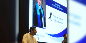 Despiden con aplausos a Kelvin Nevárez Aguirre