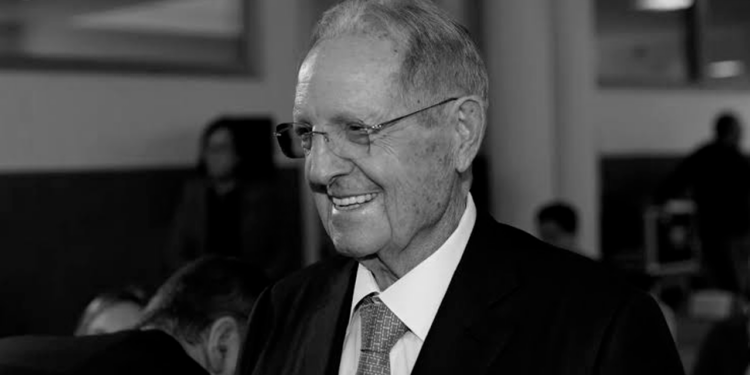 Muere Olegario Vázquez Raña, empresario mexicano, fundador de Grupo Ángeles