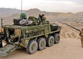 Despliega EU tanques blindados con un lanzagranadas y ametralladora en la frontera con México