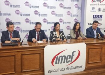 Advierte IMEF devaluación del peso por aranceles de Trump