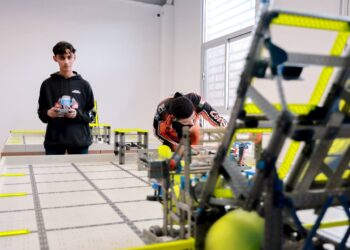 Inauguran Centro STEM para que niñas y niños aprendan de tecnología