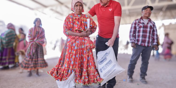 Entregan 12 toneladas de apoyo alimentario a familias en la región serrana