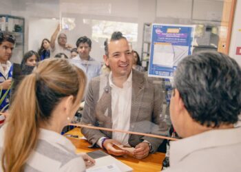 Modernizan trámites municipales con nuevo sistema en ventanilla