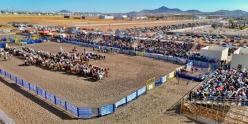 Inauguran la arena de rodeo Centenario Tres Culturas