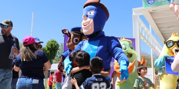 Familias disfrutan domingo familiar en el parque ‘El Colibrí’