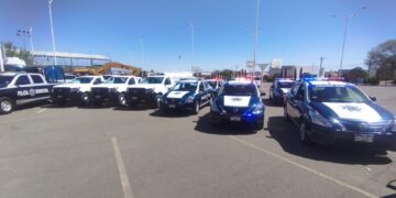 Realizan entrega de vehículos oficiales en el municipio de Cuauhtémoc