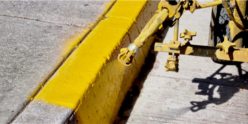 Alertan por trabajos de pintura vial en boulevard Ortiz Mena