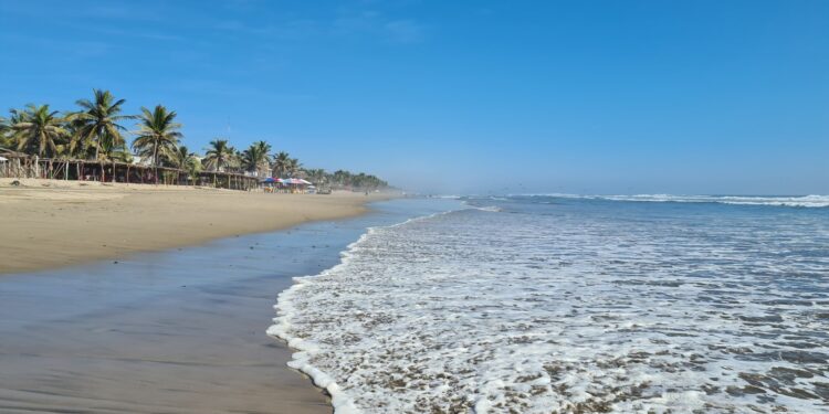 La Cofepris alerta de seis playas en México contaminadas con bacterias fecales