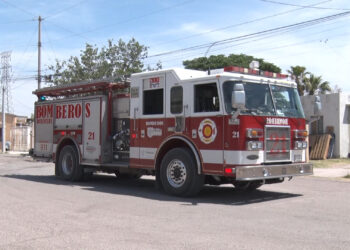 Quema de basura provoca incendio en vivienda de Delicias