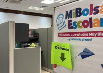 Invitan a escuelas de nivel medio superior a solicitar mochilas con útiles escolares