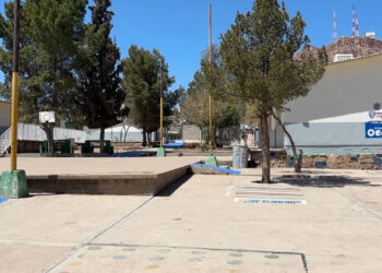 Aprueban prohibición de comida chatarra en escuelas