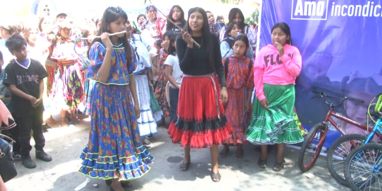 Festejan a niñas y niños indígenas en el parque El Colibrí