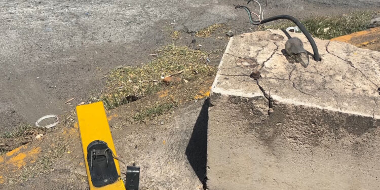 Accidente vehicular en la estación de bomberos norte de la ciudad