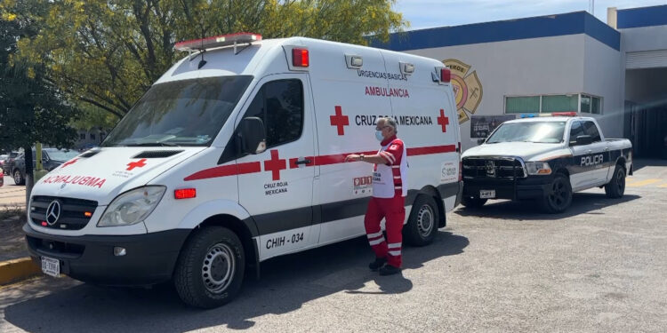 Accidente vehicular en la estación de bomberos norte de la ciudad