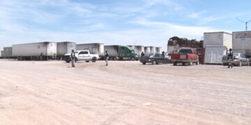 Catean bodegas en Delicias por presunta venta ilegal de hidrocarburo