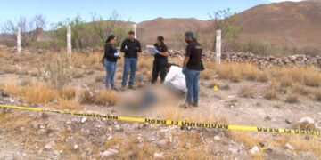 Hallan ejecutado con dedo en la boca en la carretera Chihuahua-Delicias