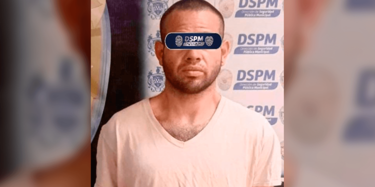 Detenido por presunto robo a secundaria en la colonia Mármol