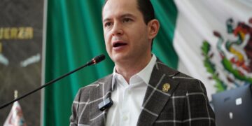 Diputado del PRI va por la certificación de servicios turísticos