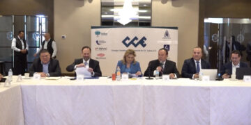 Se reunió Maru Campos con empresarios en Juárez