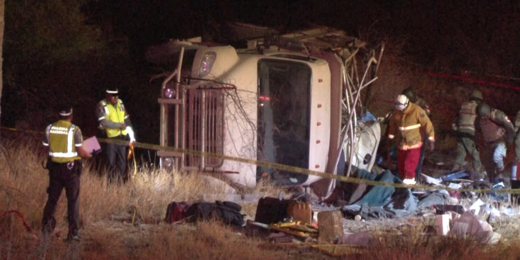 Un militar muerto y cinco heridos tras volcadura