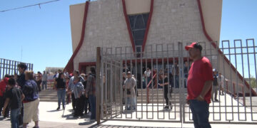 Dan último adiós a Edna y Julián en Delicias