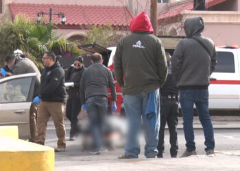 Conductor acusado de ir jugando carreras deja a dos personas sin vida en accidente vial