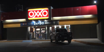 Asaltan Oxxo en el fraccionamiento Las Vírgenes en Delicias