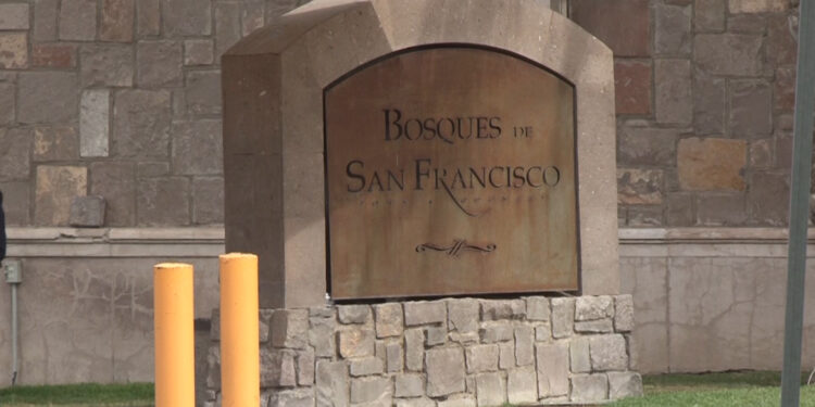 Catean otro domicilio en Bosques de San Francisco