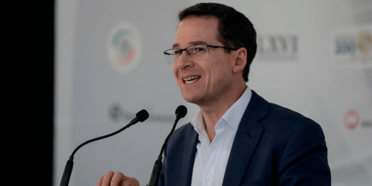 PAN anuncia plan para salvaguardar industria automotriz ante riesgo arancelario de EU