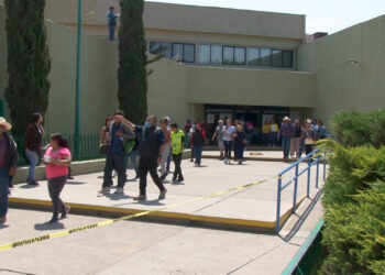 Evacúan en 3 minutos a 277 personas en simulacro del IMSS Cuauhtémoc