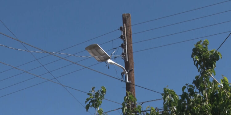 Denuncian falla en luminarias de la Avenida 17 en Delicias
