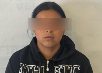 Dan más de 13 años de prisión a mujer por violar a un niño de tres años