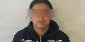 Dan más de 13 años de prisión a mujer por violar a un niño de tres años