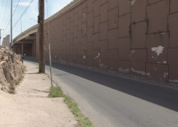 Muere adulta mayor tras caer de un puente en la vialidad CH-P