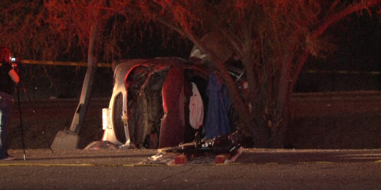 Volcadura deja una persona sin vida en el Lombardo Toledano