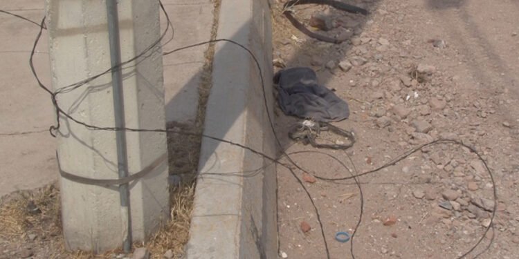 Cansados de robos, vecinos someten a presunto ladrón