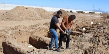 Fiscalía sepulta cuerpos sin identificar en Cuauhtémoc