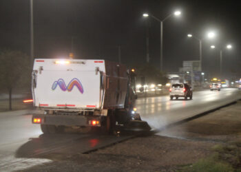 Gobierno Municipal intensifica limpieza de calles con barrido mecanizado