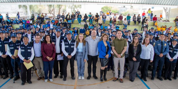Gobierno Municipal capacita a abuelos en el programa “Abuelo Policía 2025”