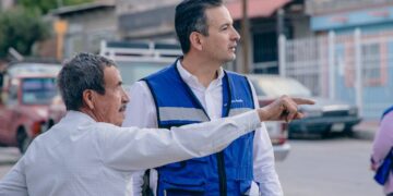 Recorre Marco Bonilla calles de la colonia Cerro de la Cruz