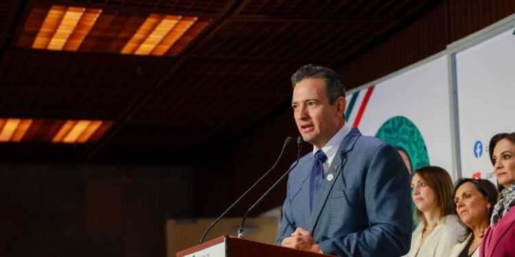 Marco Bonilla propone leyes contra canciones que glorifican el delito y denigran a la mujer