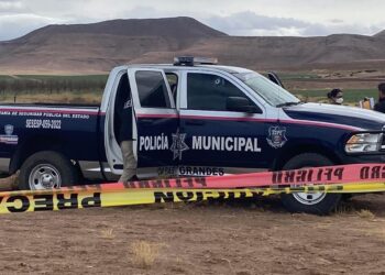 Investiga FGE hechos en donde falleció policía municipal en la carretera Casas Grandes – Juan Mata Ortiz