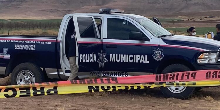 Investiga FGE hechos en donde falleció policía municipal en la carretera Casas Grandes – Juan Mata Ortiz