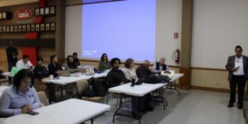 Trabaja Municipio en la Certificación de Planos Catastrales