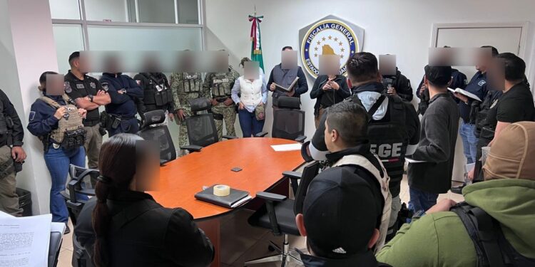 Operativos interinstitucionales detiene a 5, asegurandoles armas, droga, dinero y vehículos
