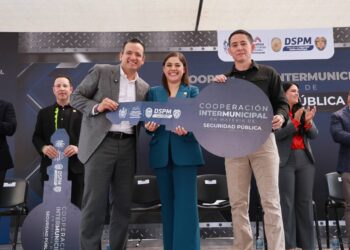 Firman convenio intermunicipal de seguridad y entregan primeras patrullas dadas de baja