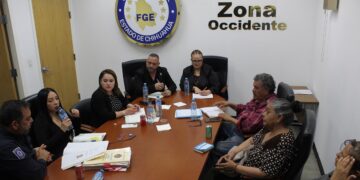 Revisa FGE Occidente con ONG y familiares, carpetas de personas desaparecidas
